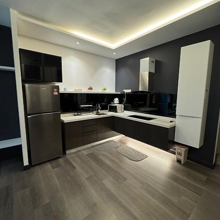 Mishal'S Homestay-Vista Bangi Studio Service Apartment Каджанг Экстерьер фото