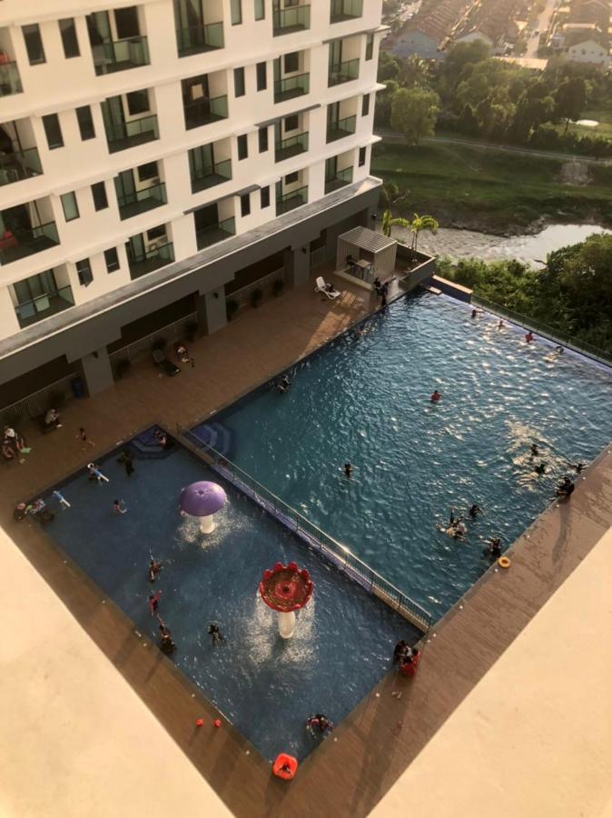 Mishal'S Homestay-Vista Bangi Studio Service Apartment Каджанг Экстерьер фото